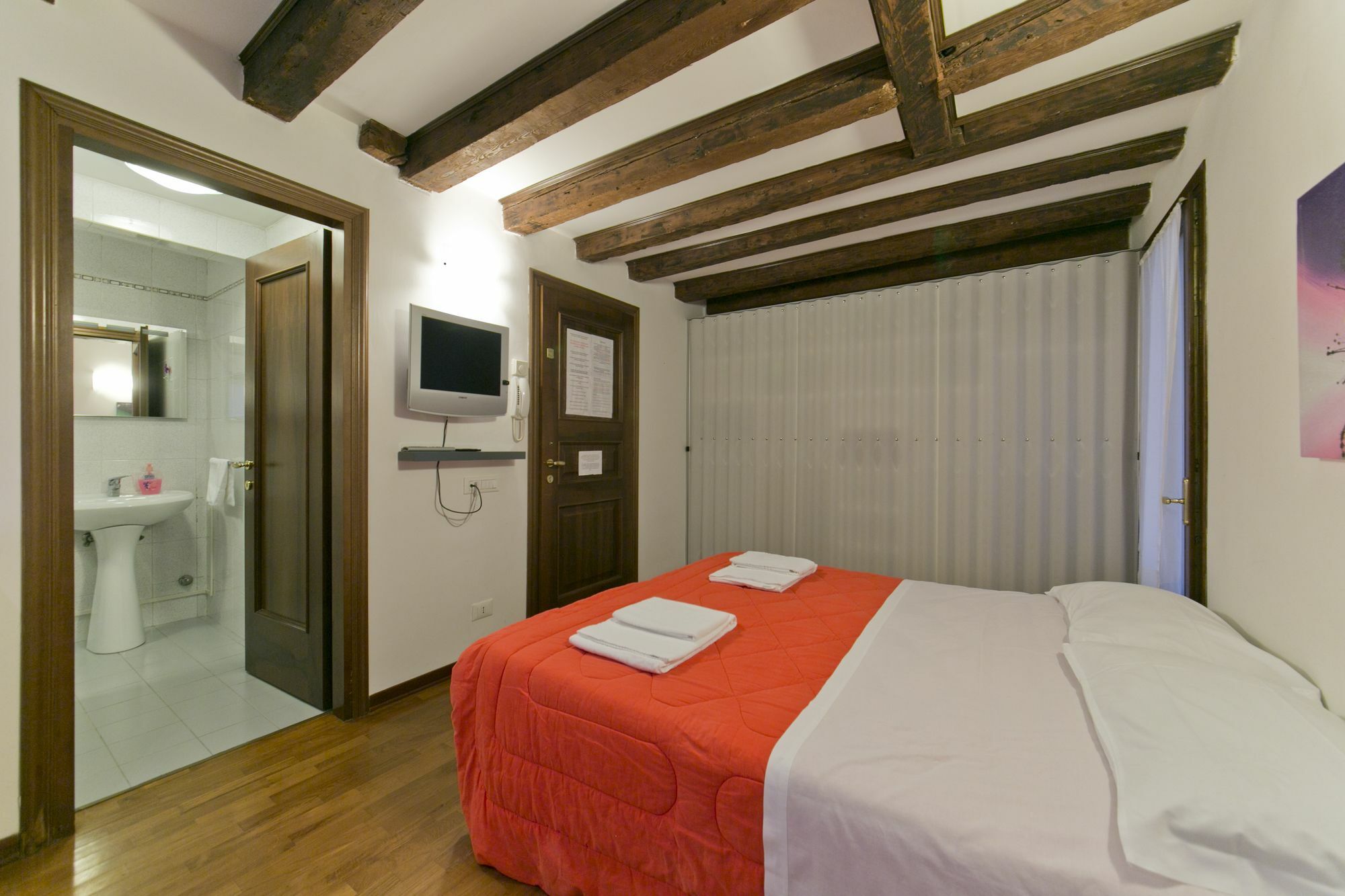 Wonderful Wi-fi Ac Apartament Wenecja